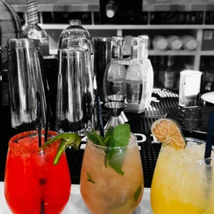 25% Off Cocktails & Frozen Drinks