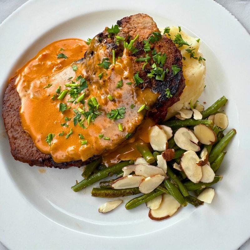 $15 Daily Lunch Special with Drink