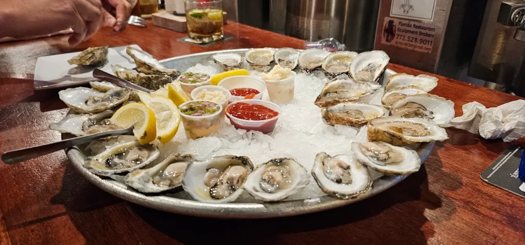 $1.25 Shucked Oysters Fresh – 3-6PM